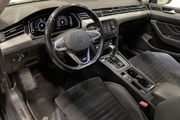 harmaa Volkswagen Passat 2020 kuva 7.