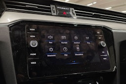 harmaa Volkswagen Passat 2020 kuva 16.