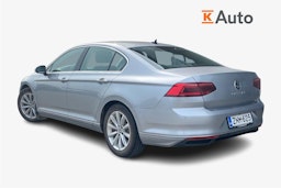 Sininen Volkswagen PASSAT 2021 kuva 2.