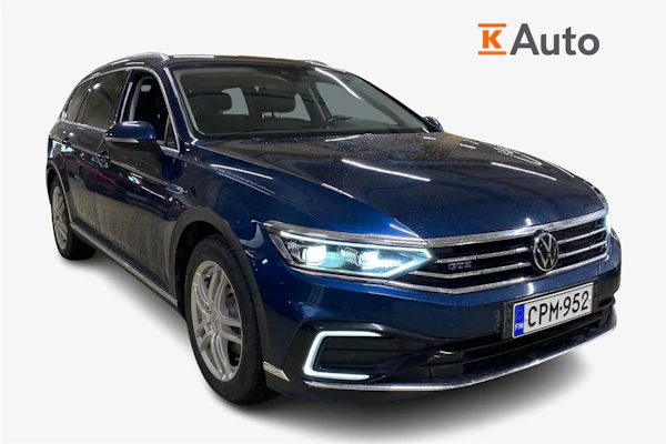 Volkswagen Passat Variant GTE Premium Plug-In Hybrid 160 kW DSG-automaatti
