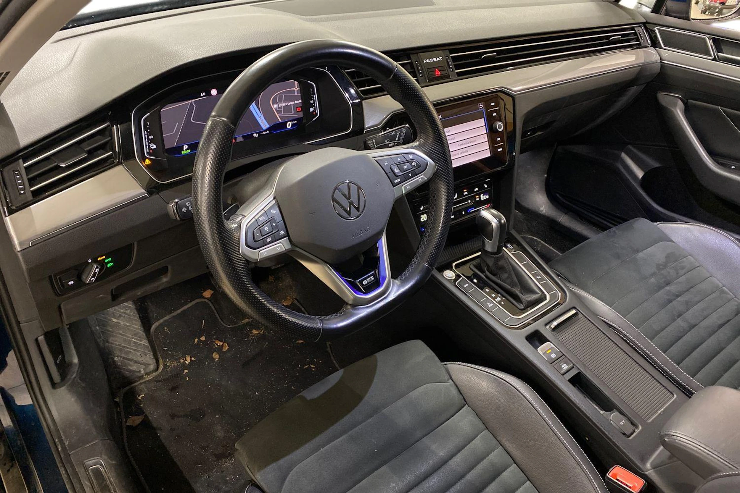 sininen Volkswagen Passat 2021 kuva 3.