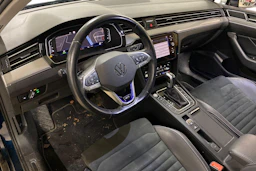sininen Volkswagen Passat 2021 kuva 3.