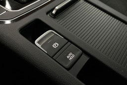 sininen Volkswagen Passat 2021 kuva 37.