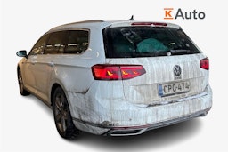 valkoinen Volkswagen Passat 2021 kuva 2.