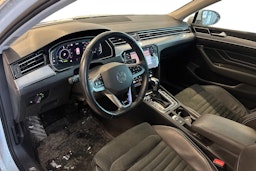 valkoinen Volkswagen Passat 2021 kuva 3.