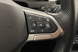 valkoinen Volkswagen Passat 2021 kuva 18.