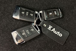 valkoinen Volkswagen Passat 2021 kuva 26.