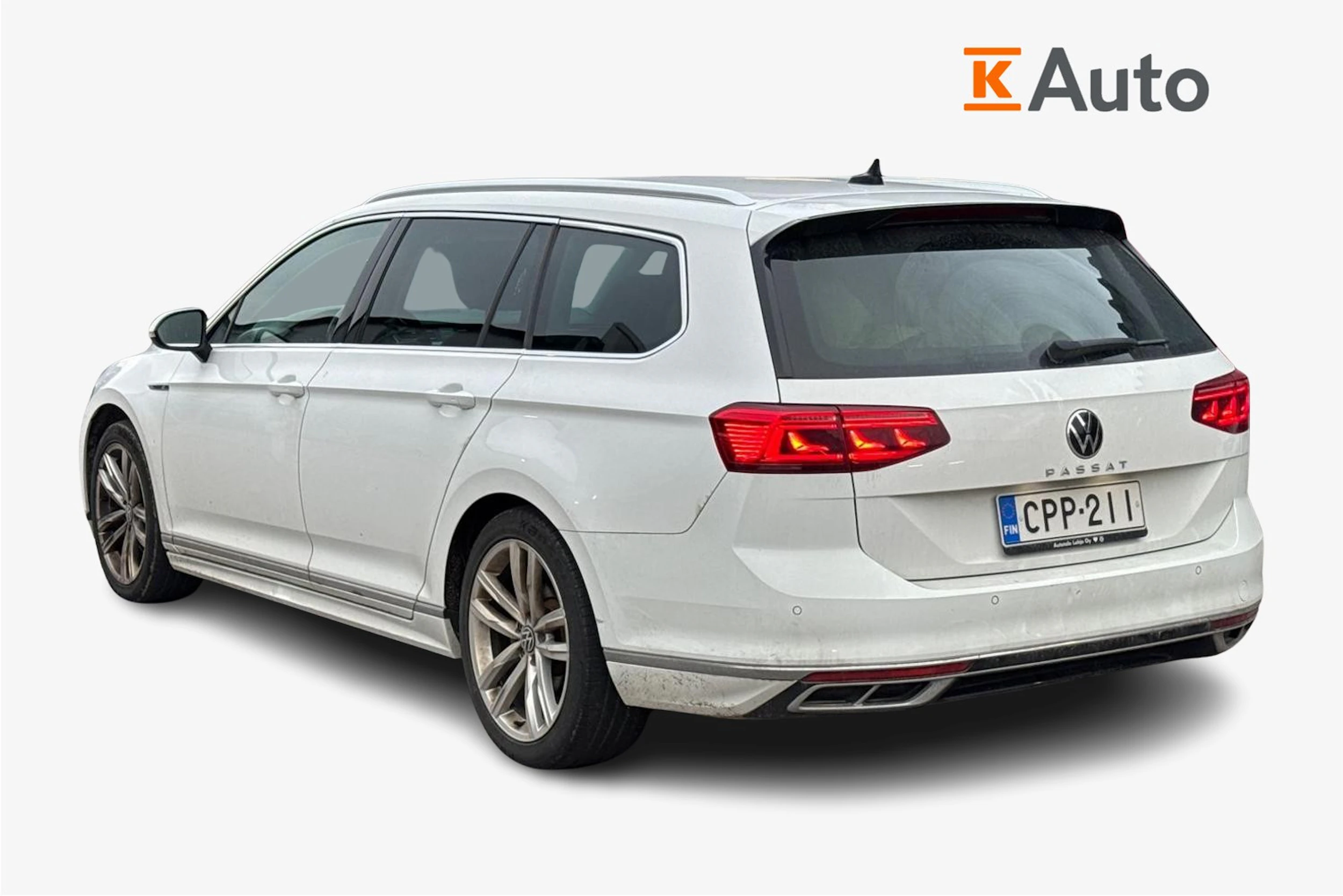valkoinen Volkswagen Passat 2021 kuva 2.
