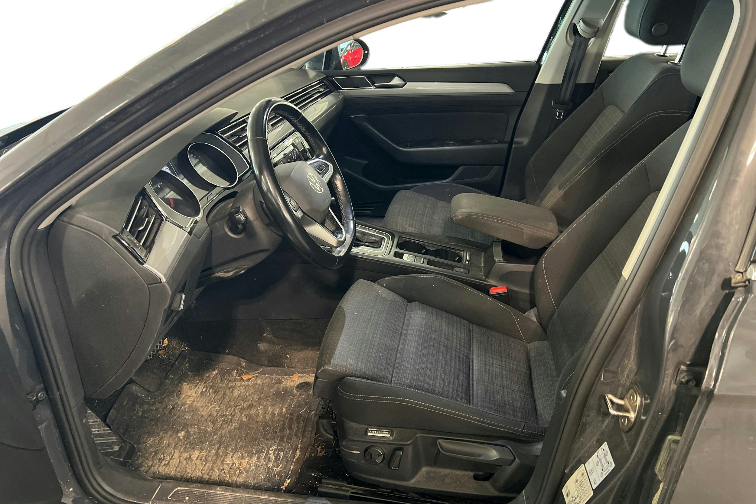 Harmaa Volkswagen PASSAT 2021 kuva 3.