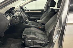 hopea Volkswagen Passat 2021 kuva 15.