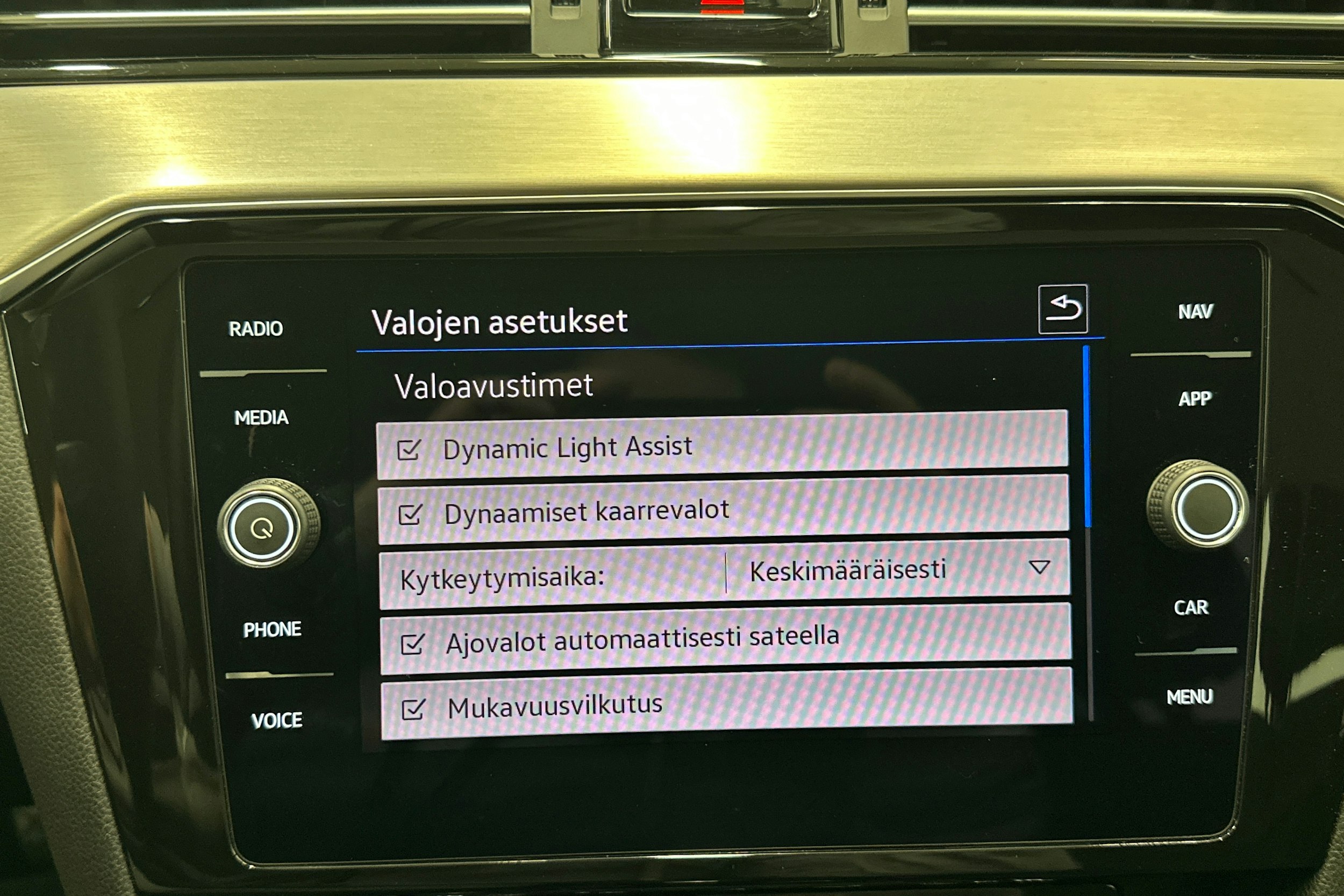 hopea Volkswagen Passat 2021 kuva 21.