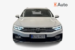 valkoinen Volkswagen Passat 2021 kuva 4.