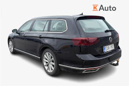 musta Volkswagen Passat 2021 kuva 2.