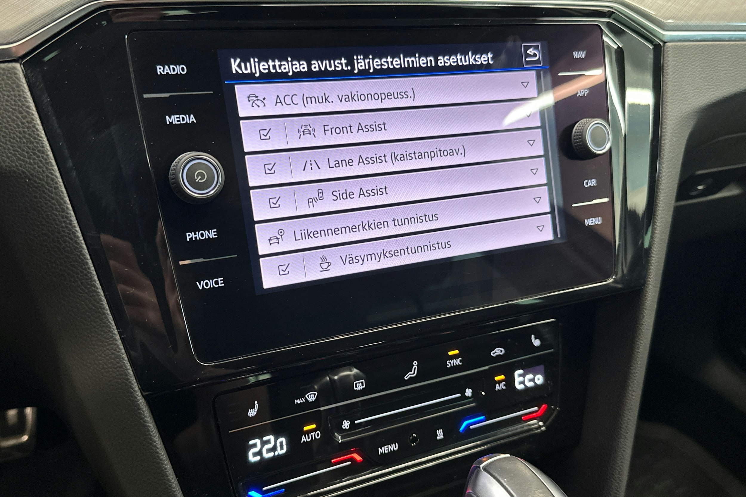 hopea Volkswagen Passat 2021 kuva 20.