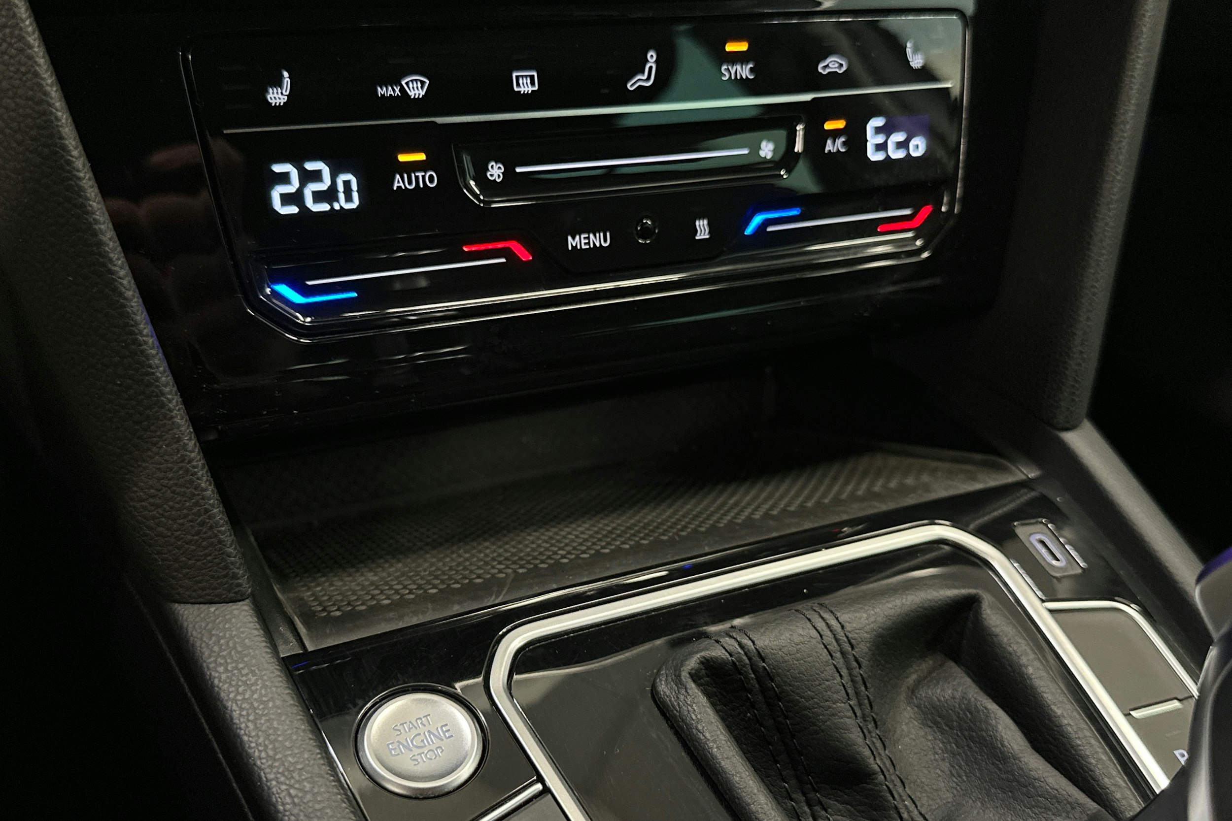 hopea Volkswagen Passat 2021 kuva 22.