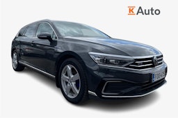 harmaa Volkswagen Passat 2021 kuva 1.