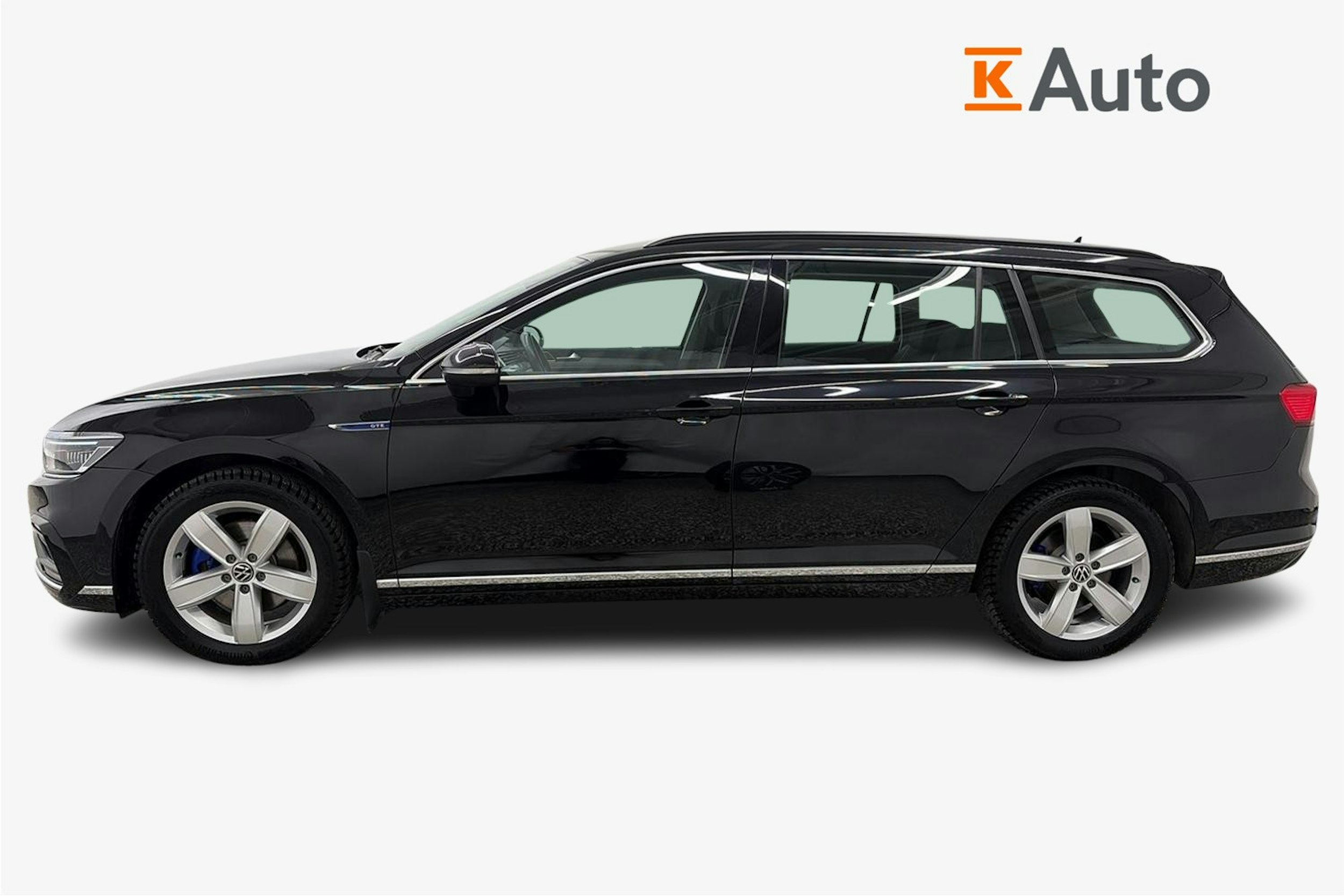 Musta Volkswagen PASSAT 2021 kuva 6.