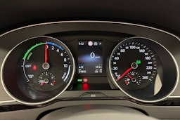 Musta Volkswagen PASSAT 2021 kuva 18.