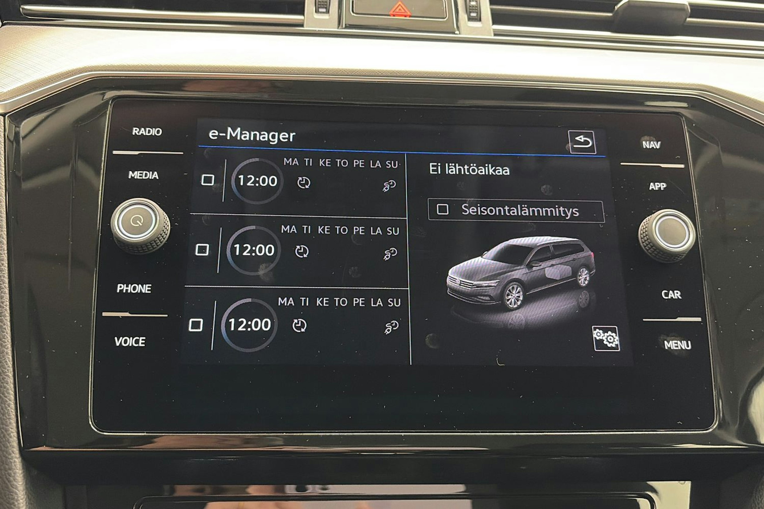 Musta Volkswagen PASSAT 2021 kuva 26.