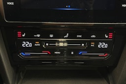 Musta Volkswagen PASSAT 2021 kuva 27.