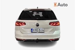 valkoinen Volkswagen Passat 2021 kuva 3.