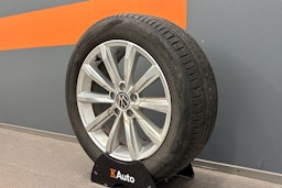 harmaa Volkswagen Passat 2021 kuva 13.