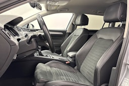 harmaa Volkswagen Passat 2021 kuva 14.