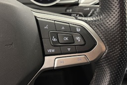 harmaa Volkswagen Passat 2021 kuva 18.