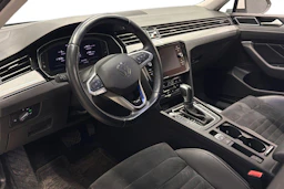 valkoinen Volkswagen Passat 2021 kuva 3.