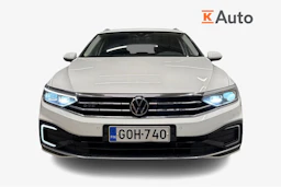 valkoinen Volkswagen Passat 2021 kuva 4.