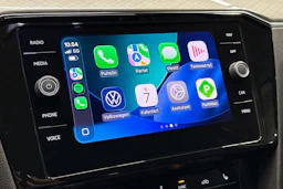 valkoinen Volkswagen Passat 2021 kuva 22.
