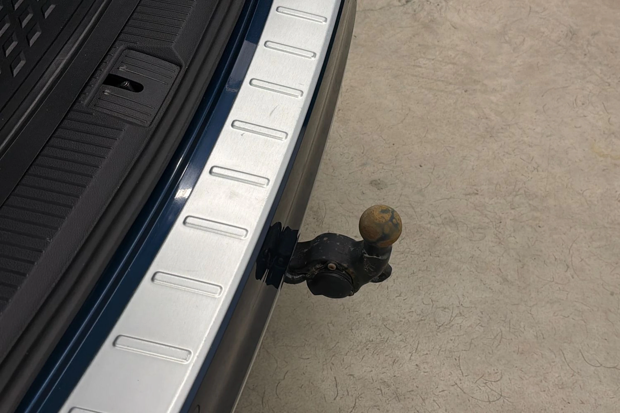 sininen Volkswagen Passat 2021 kuva 16.