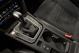 sininen Volkswagen Passat 2021 kuva 23.