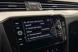 sininen Volkswagen Passat 2021 kuva 27.