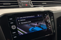 sininen Volkswagen Passat 2021 kuva 29.