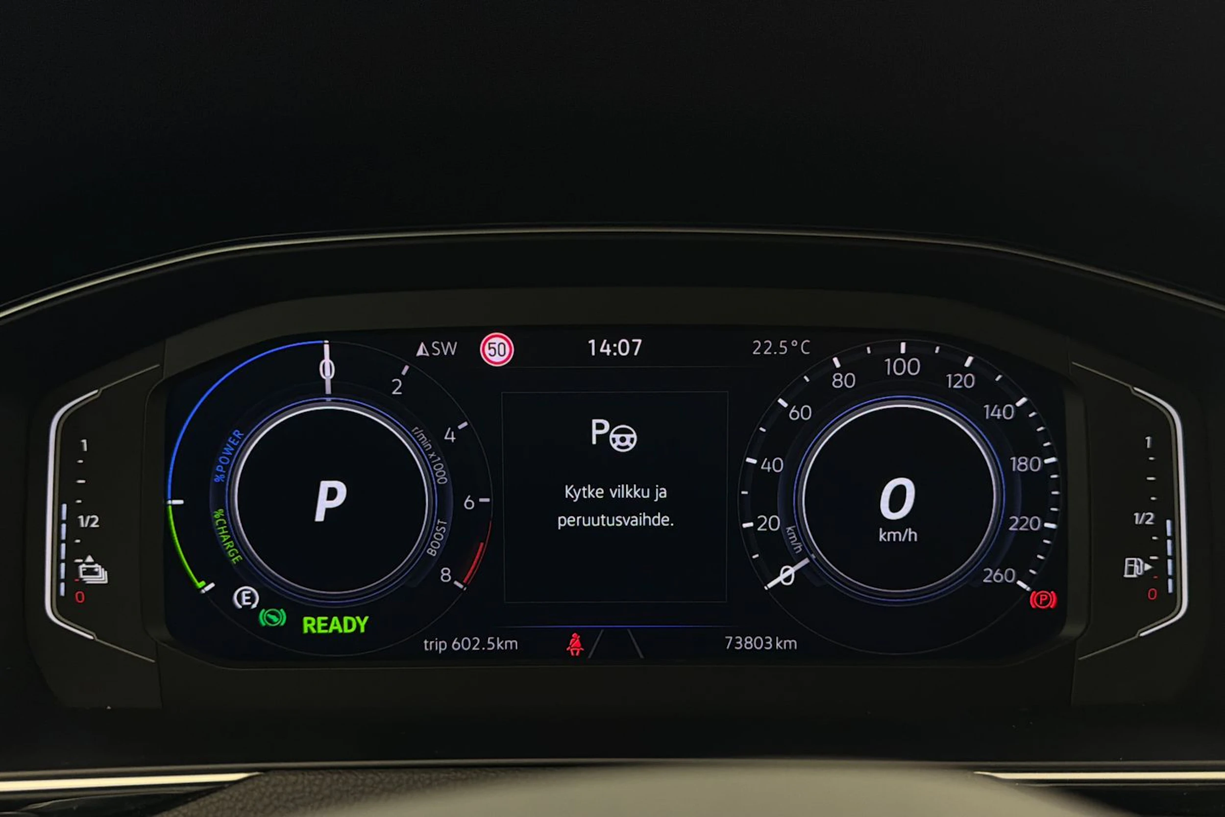 sininen Volkswagen Passat 2021 kuva 34.