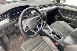 Musta Volkswagen PASSAT 2021 kuva 3.
