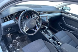 valkoinen Volkswagen Passat 2021 kuva 3.