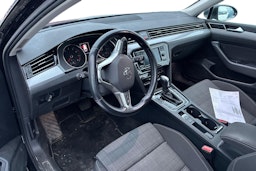 Musta Volkswagen PASSAT 2021 kuva 3.