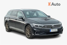 harmaa Volkswagen Passat 2021 kuva 1.