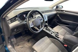 sininen Volkswagen Passat 2021 kuva 3.