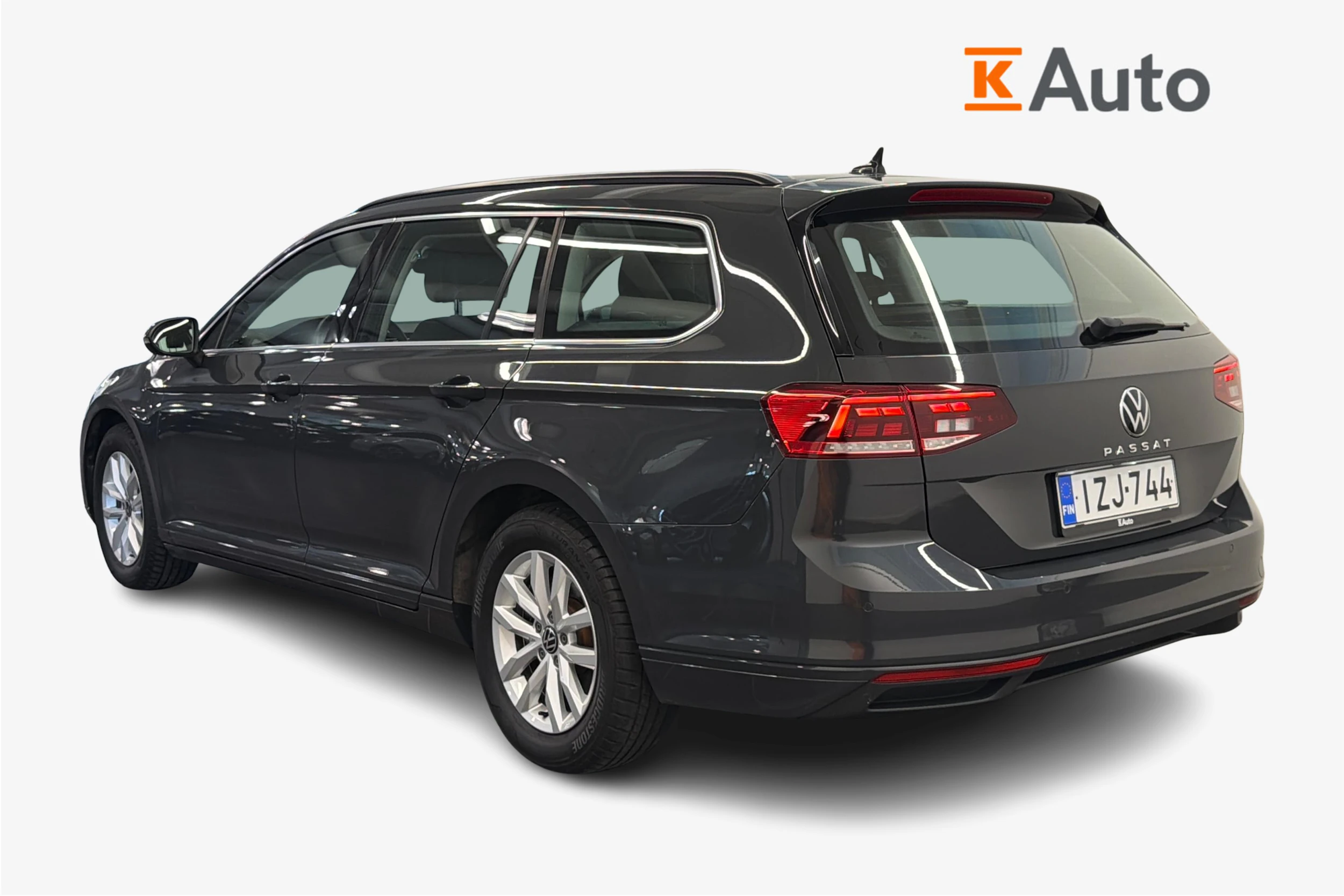 Harmaa Volkswagen PASSAT 2021 kuva 2.