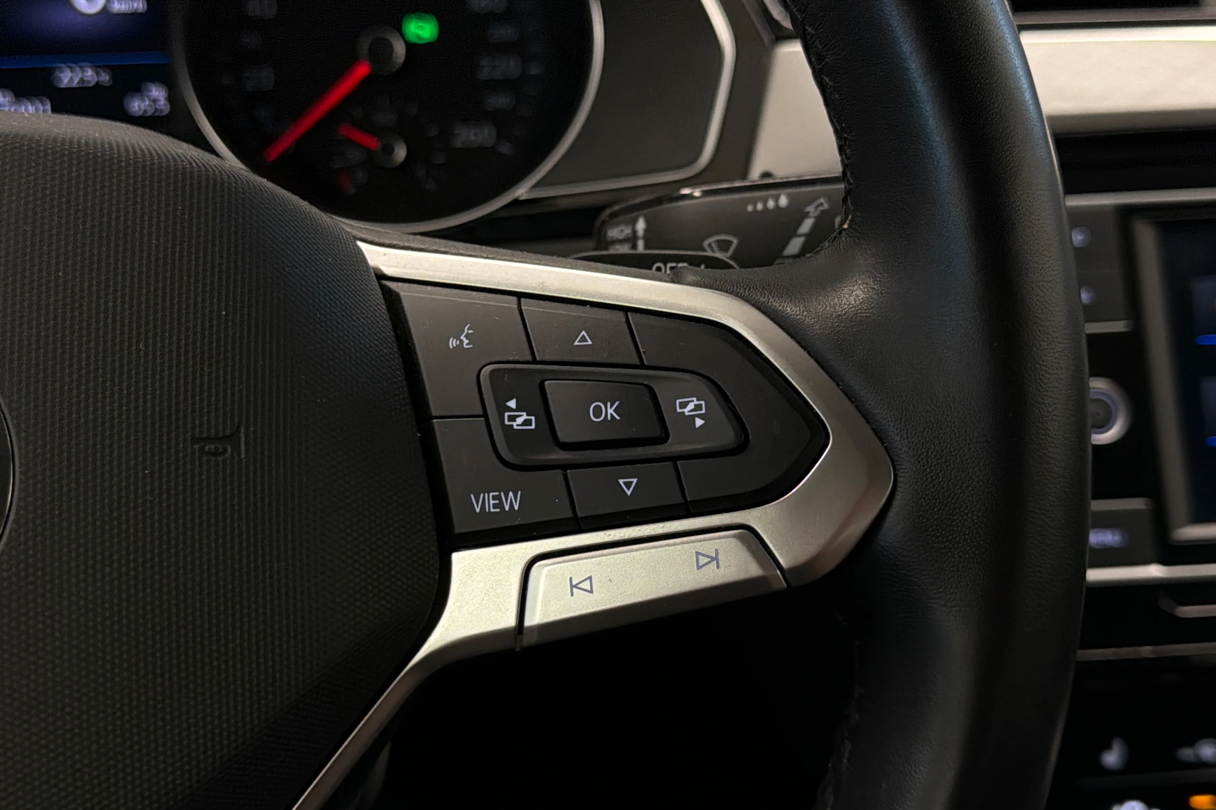 Harmaa Volkswagen PASSAT 2021 kuva 15.