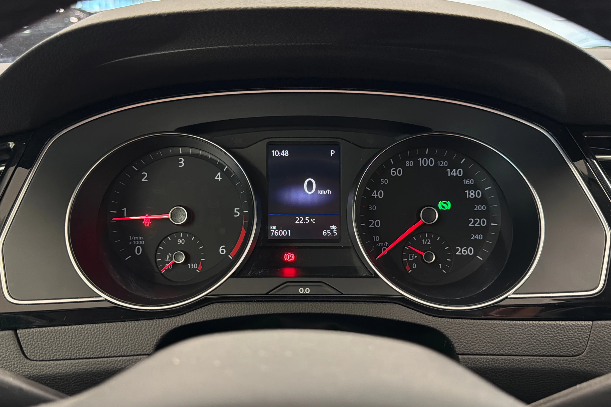Harmaa Volkswagen PASSAT 2021 kuva 16.