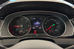 Harmaa Volkswagen PASSAT 2021 kuva 16.