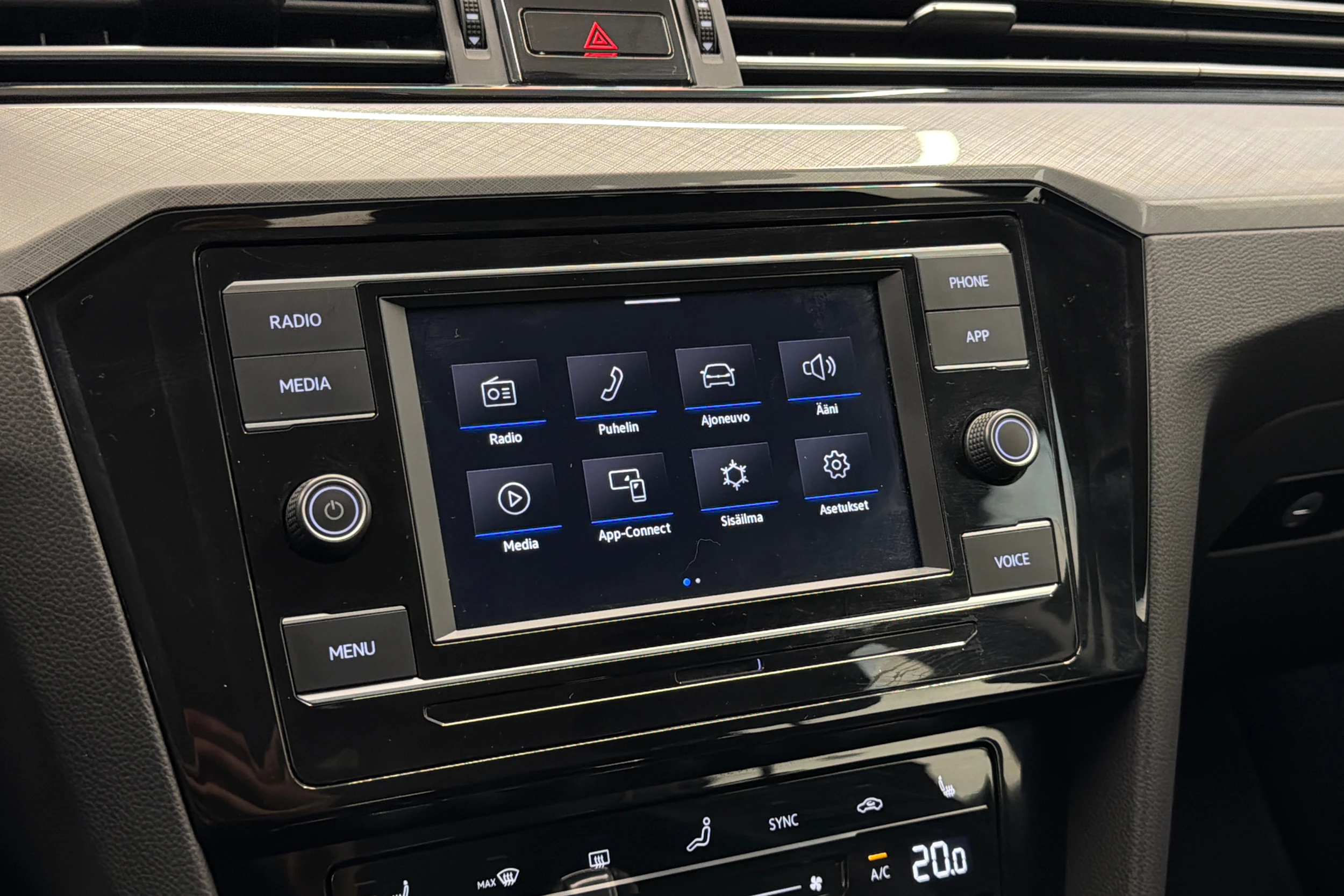 Harmaa Volkswagen PASSAT 2021 kuva 21.