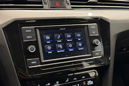 Harmaa Volkswagen PASSAT 2021 kuva 21.