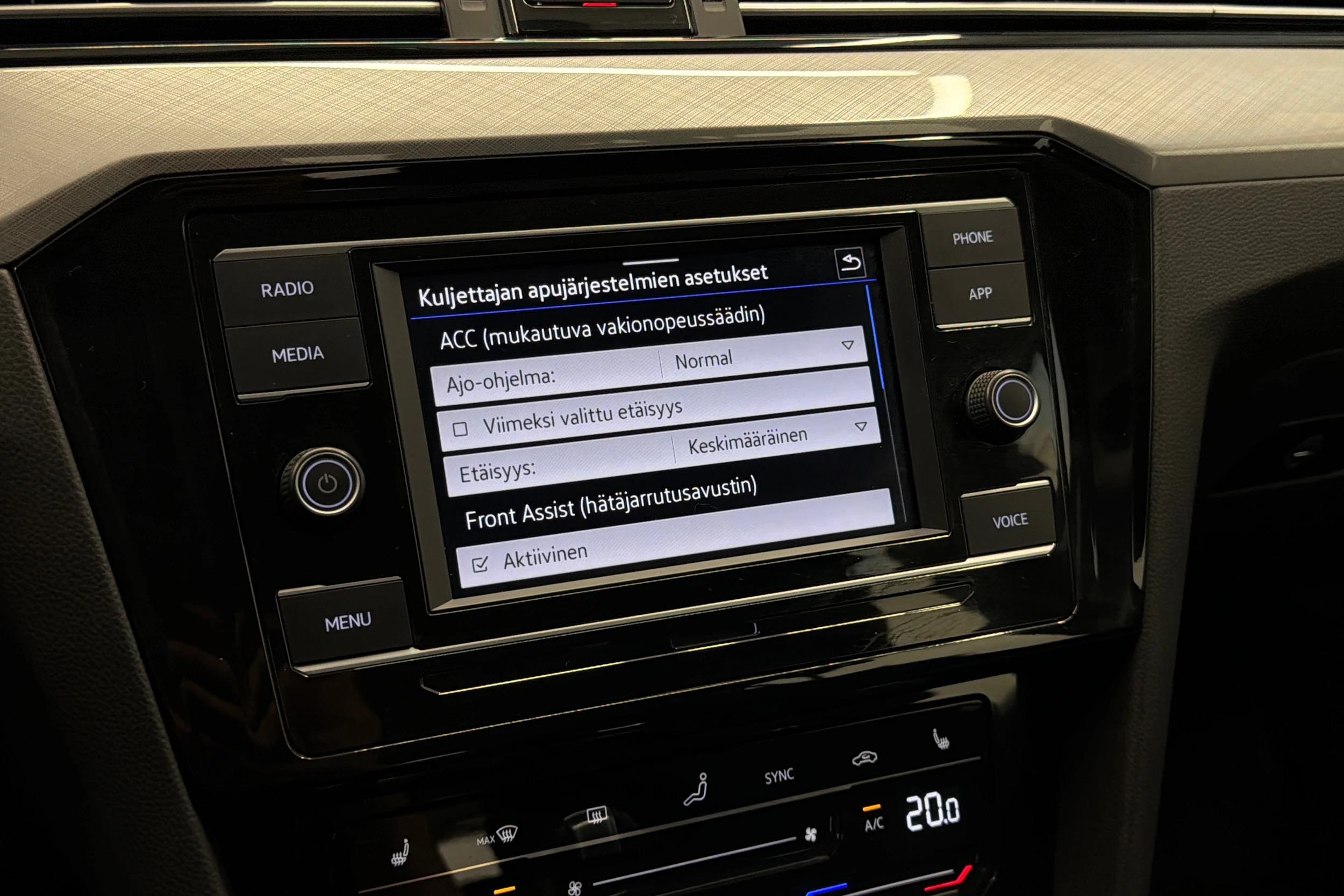 Harmaa Volkswagen PASSAT 2021 kuva 25.