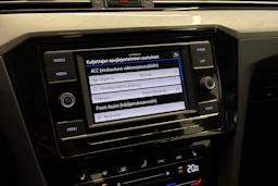 Harmaa Volkswagen PASSAT 2021 kuva 25.