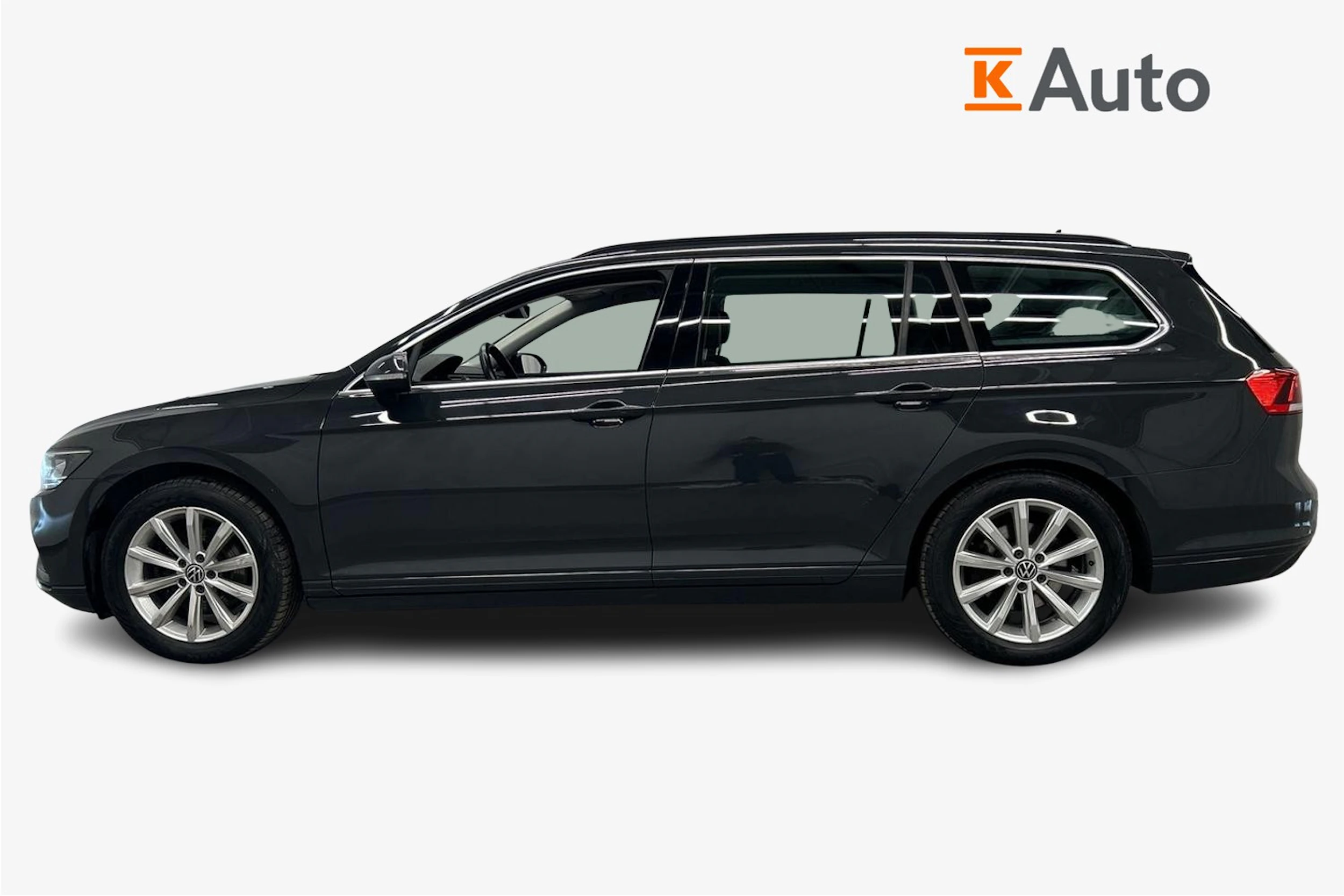 harmaa Volkswagen Passat 2021 kuva 7.